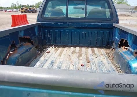 2001 Ford F-150 Xl/Xlt from USA, damaged, VIN 2FTZF07261CA05467